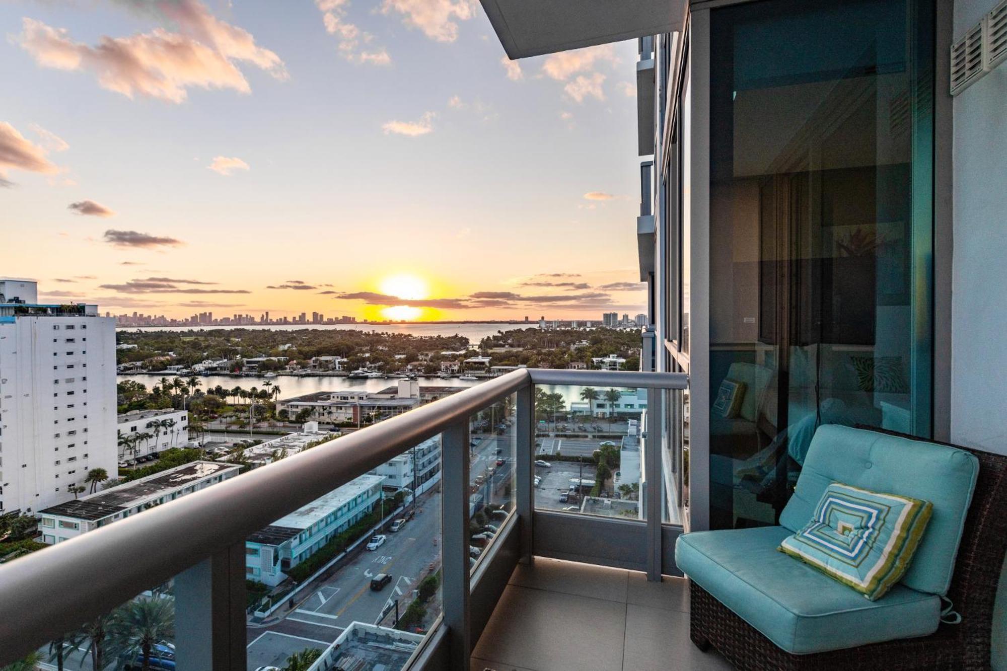 Global Luxury Suites At Monte Carlo Miami Beach Pokoj fotografie
